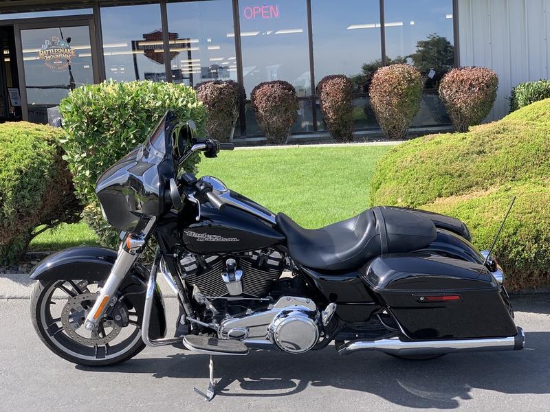 Pre-Owned 2017 Harley-Davidson FLHXS - Street Glide Special in ...