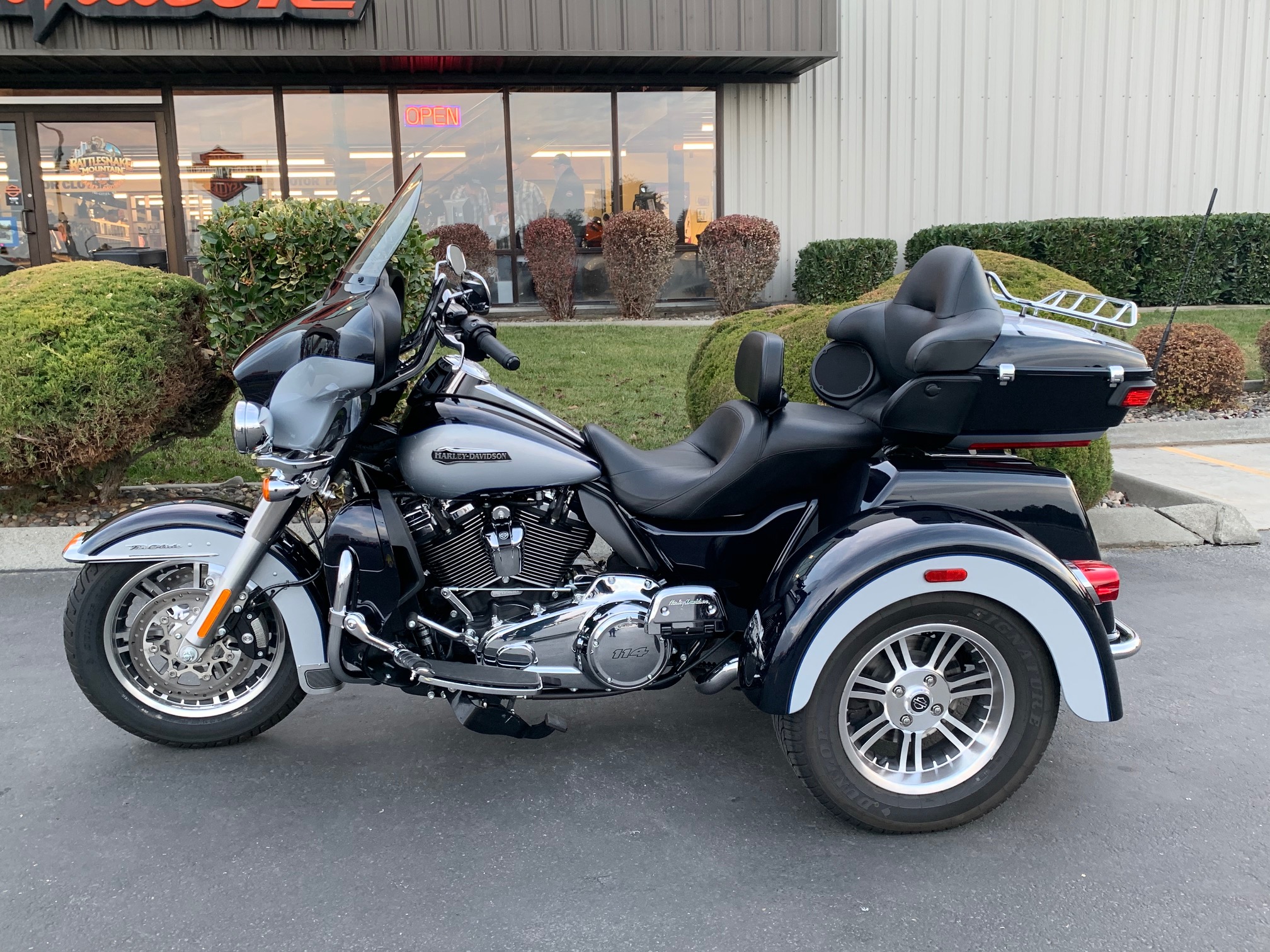 Pre-Owned 2019 Harley-Davidson Tri Glide Ultra Classic in Kennewick # ...